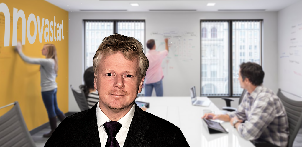 Jonny 1024x500 2000 02a